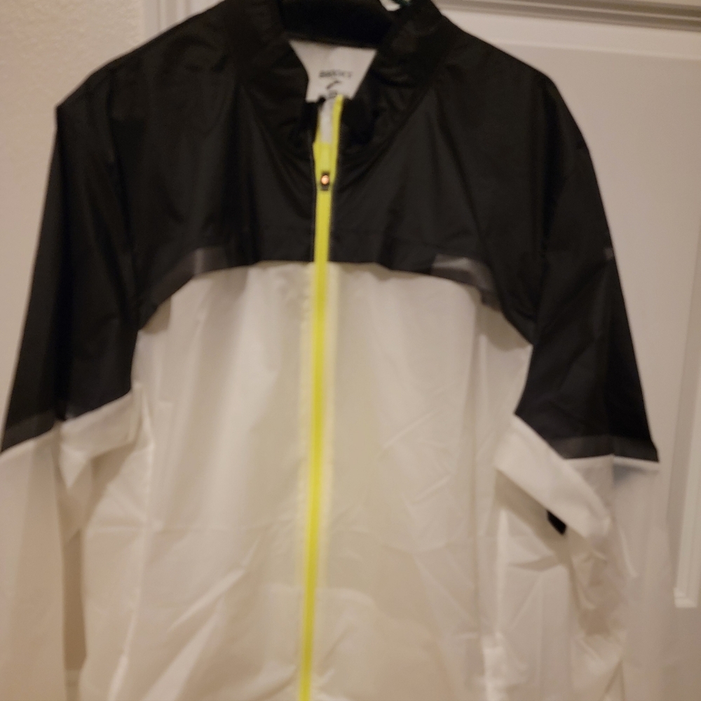 Brooks run Visible Black and White Windbreaker with Neon Accent